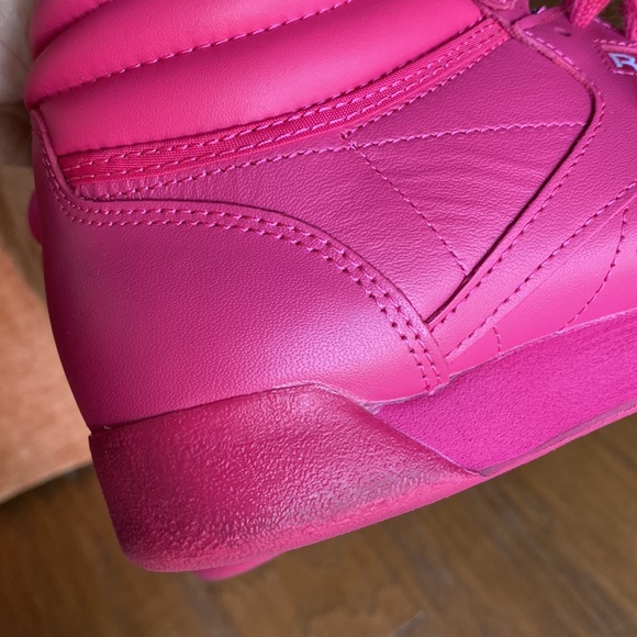 1980s style Classic Reeboks sold out on site- worn once - Picture 7 of 9